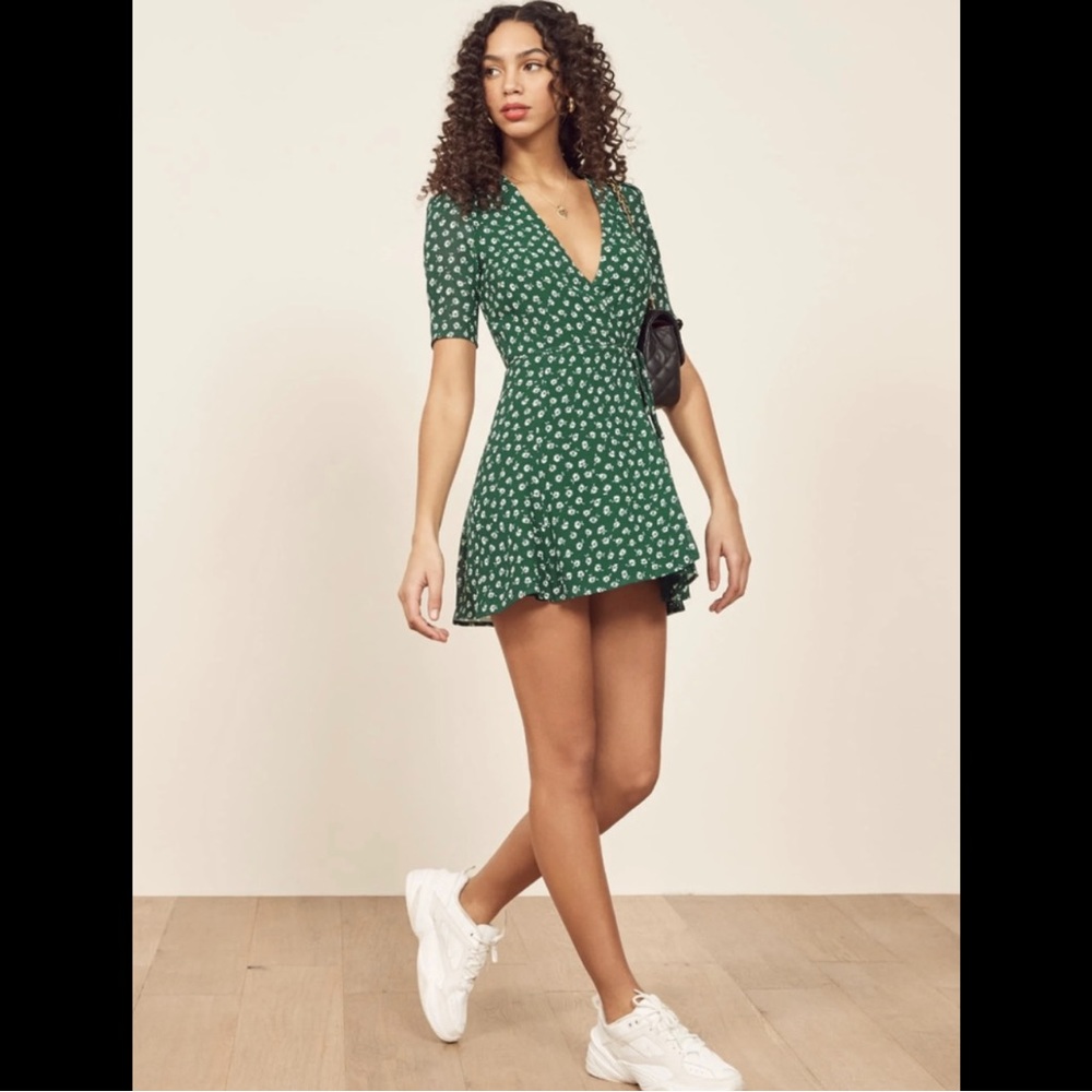 REFORMATION Lucky Mini Dress Chive Emerald Green White Floral Clover Wrap Short